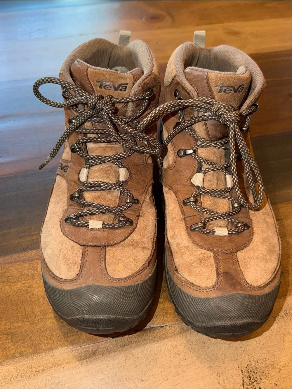 Teva Women’s Waterproof Hiking Boots Size 8 🥾🌲